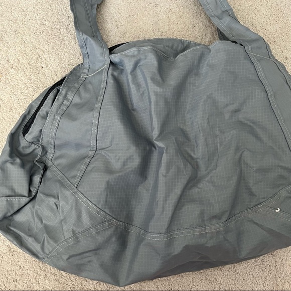 Nylon Ripstop Travel Shoulder Bag - Picture 11 of 13
